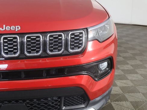 Used 2025 Jeep Compass Limited AWD/4WD image 13