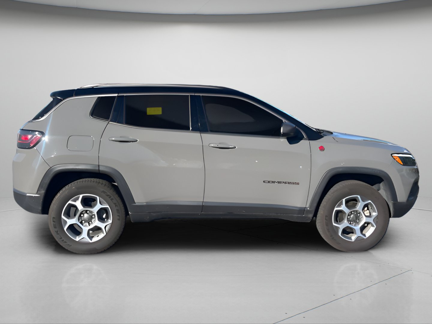 Used 2022 Jeep Compass Trailhawk w/ Trailhawk Elite Group AWD/4WD image 4