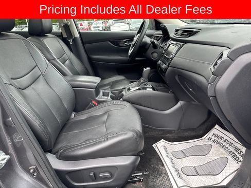 Used 2020 Nissan Rogue SL w/ Premium Package AWD/4WD image 11