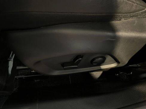 Used 2025 Jeep Compass Limited image 22