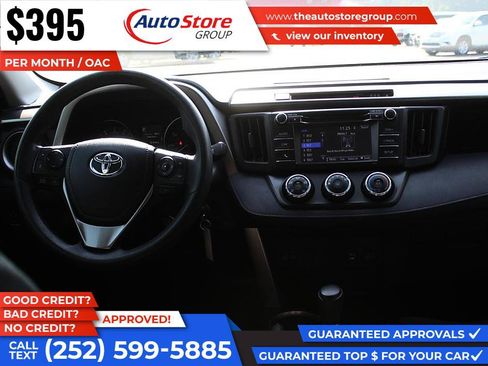 Used 2018 Toyota RAV4 LE FWD image 12