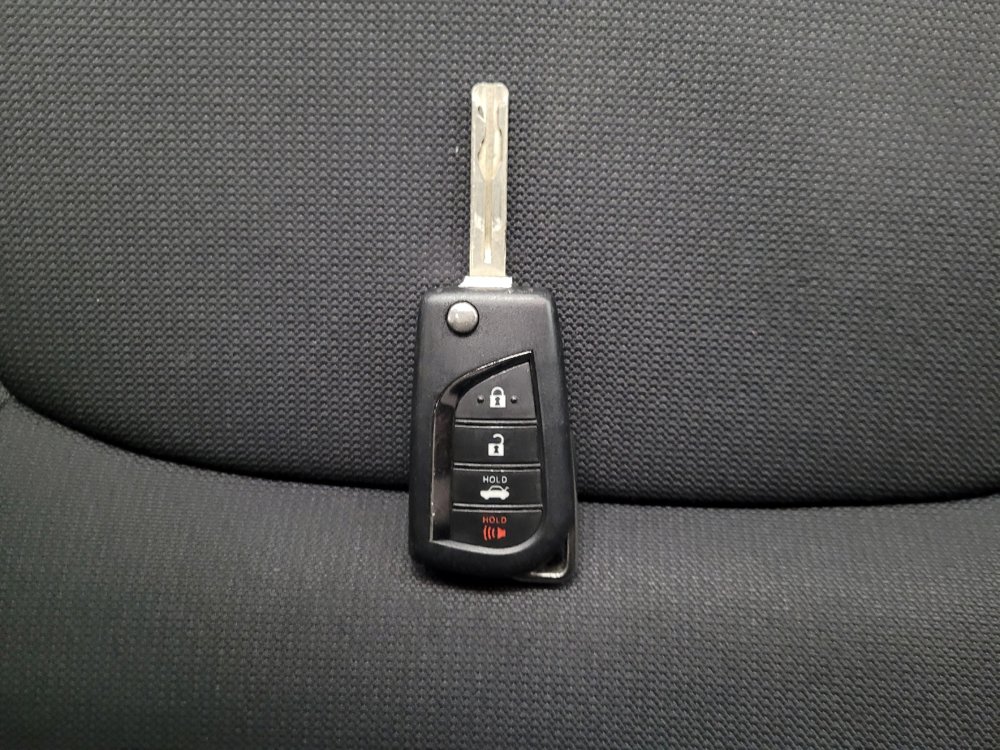 Used 2022 Toyota Corolla LE FWD image 32