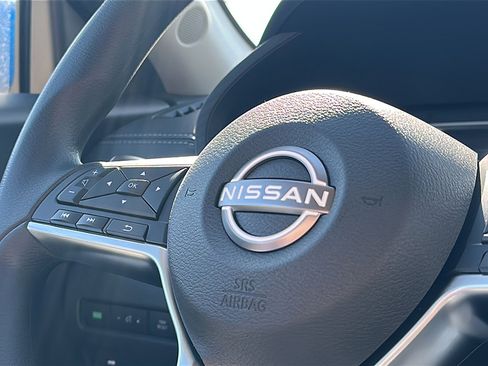 New 2025 Nissan Sentra SV image 20