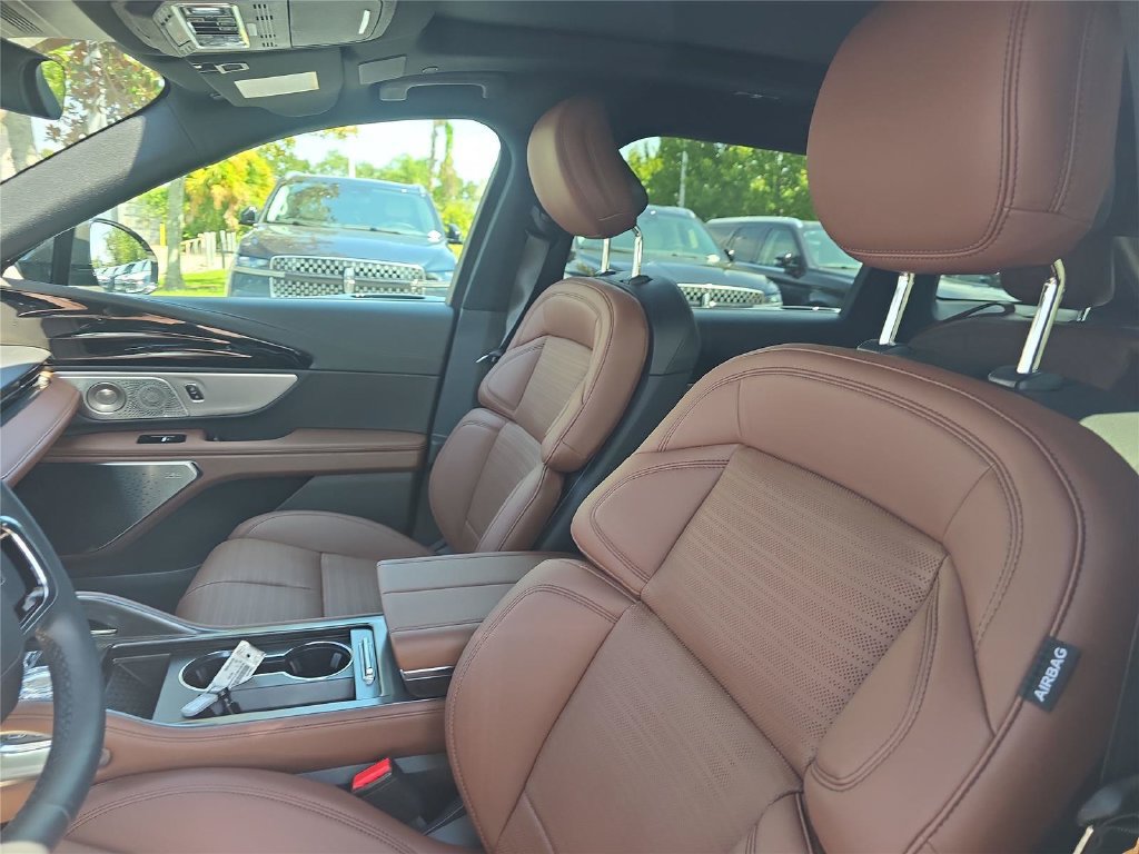 New 2026 Lincoln Nautilus Reserve AWD/4WD image 9