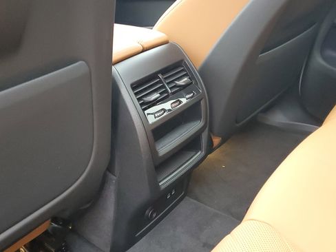 Certified 2024 BMW X5 xDrive40i w/ M Sport Package image 24