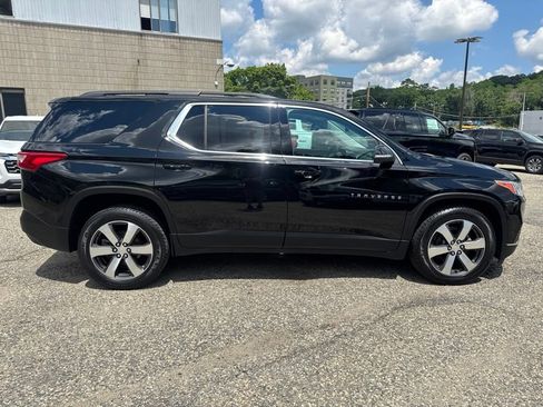 Used 2021 Chevrolet Traverse LT w/ LT Premium Package AWD/4WD image 8