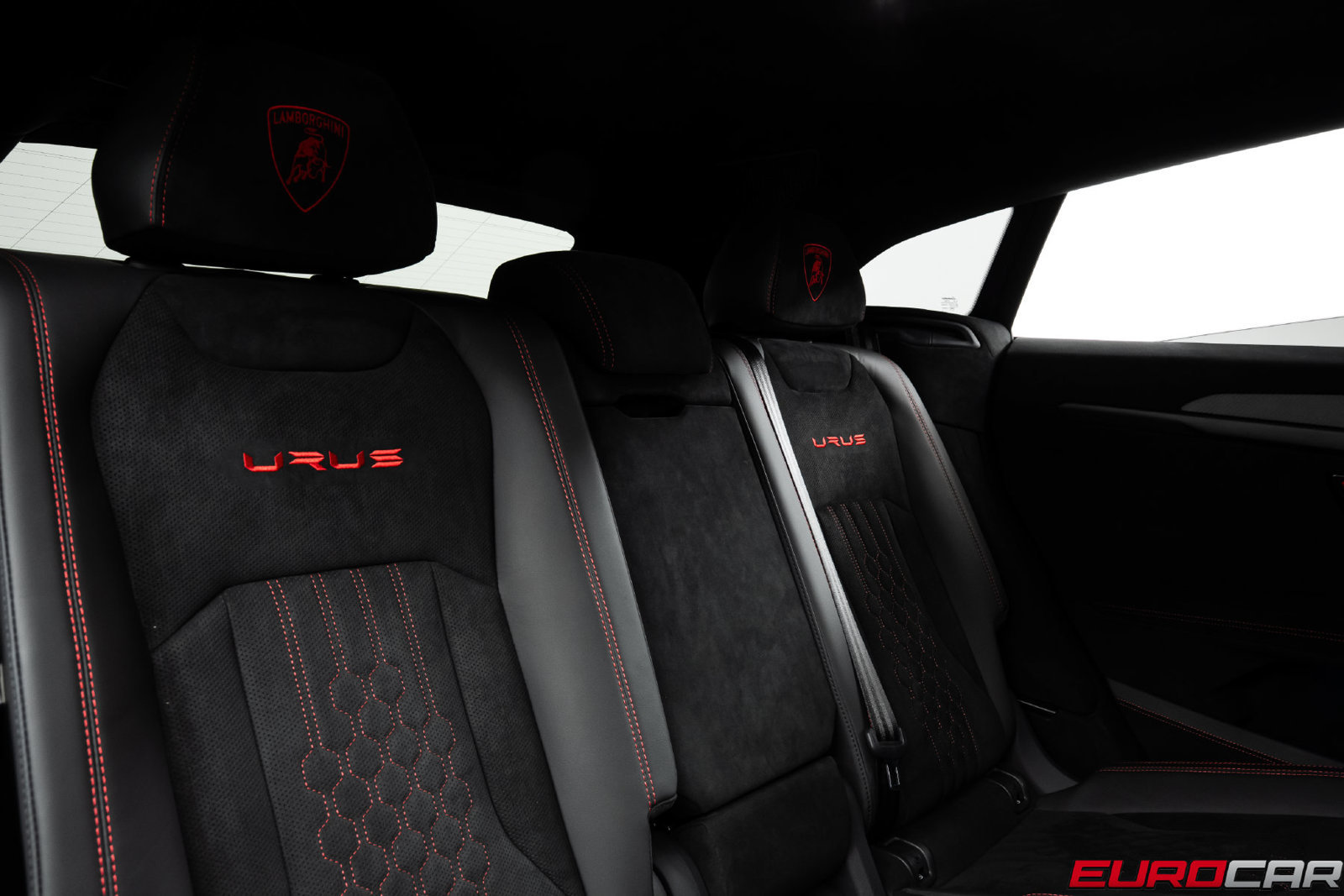 Used 2023 Lamborghini Urus Performante AWD/4WD image 45