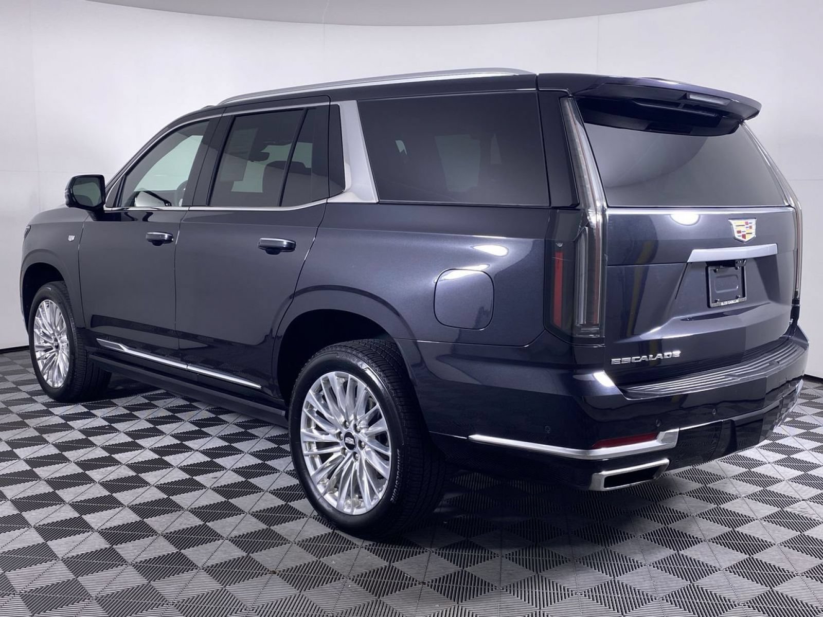Certified 2026 Cadillac Escalade Luxury AWD/4WD image 21