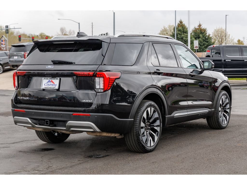 Used 2025 Ford Explorer Platinum w/ LUX Leather Package AWD/4WD image 3
