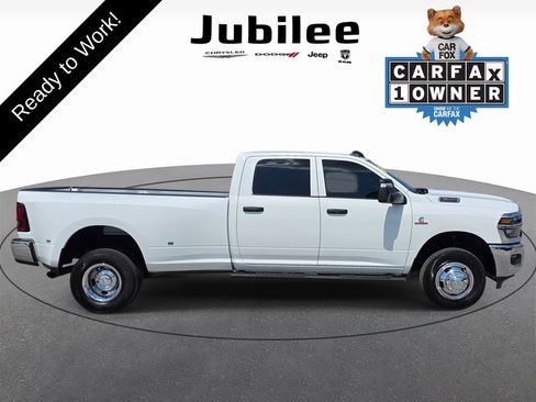 Used 2026 RAM 3500 Tradesman AWD/4WD image 38