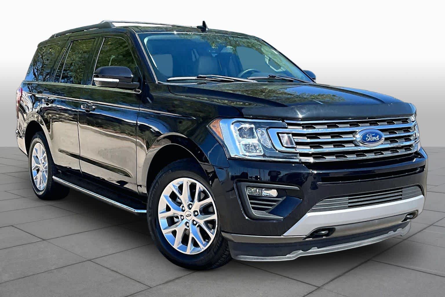 Used 2021 Ford Expedition XLT AWD/4WD image 3