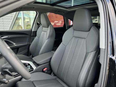 New 2025 Audi Q5 Prestige image 5