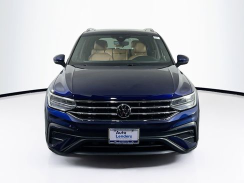 Used 2022 Volkswagen Tiguan SE image 2