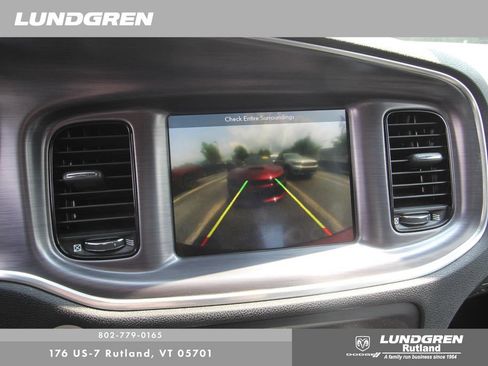 Used 2017 Dodge Charger SXT w/ Driver Confidence Group AWD/4WD image 29