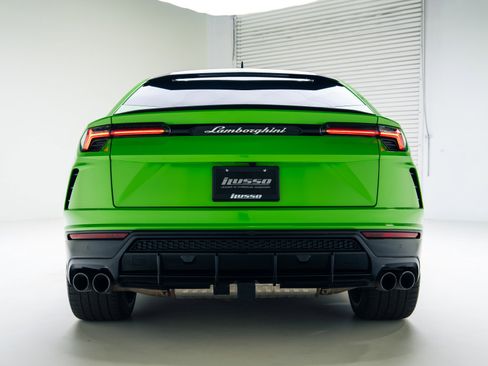 Used 2021 Lamborghini Urus image 6