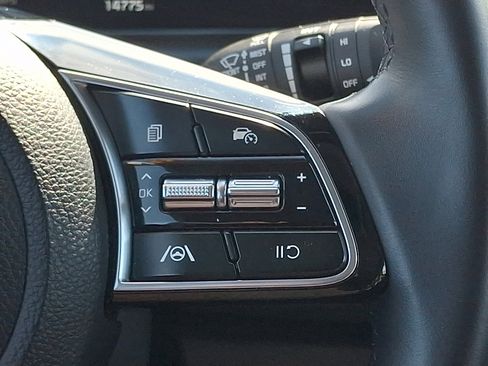 Used 2025 Kia Seltos EX w/ EX Sunroof Package image 24