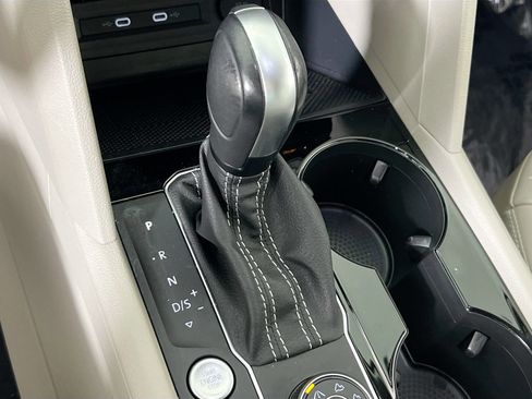 Used 2022 Volkswagen Atlas SE image 15