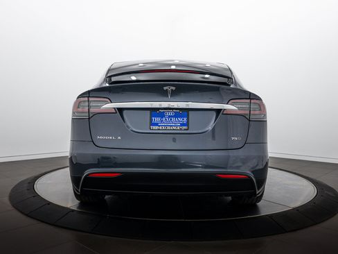 Used 2018 Tesla Model X 75D AWD/4WD image 21