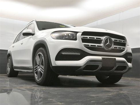 Used 2022 Mercedes-Benz GLS 450 4MATIC image 15