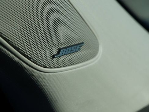 Used 2023 Honda Pilot Elite image 12