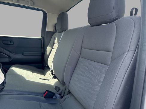 Used 2024 Nissan Frontier S w/ Technology Package image 22