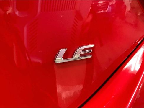 Used 2014 Toyota Corolla LE image 30