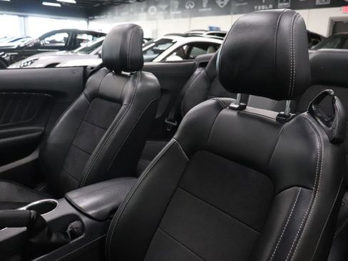 Used 2021 Ford Mustang GT Premium w/ Carbon Sport Interior Package image 19