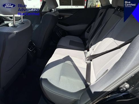 Used 2025 Subaru Outback Premium AWD/4WD image 13