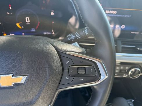 Used 2025 Chevrolet Trax LT w/ Driver Confidence Package FWD image 18