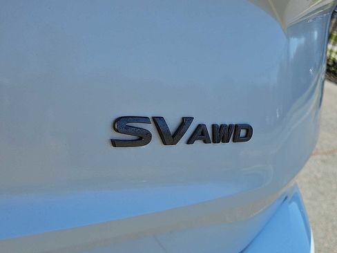 Used 2024 Nissan Rogue SV AWD/4WD image 32