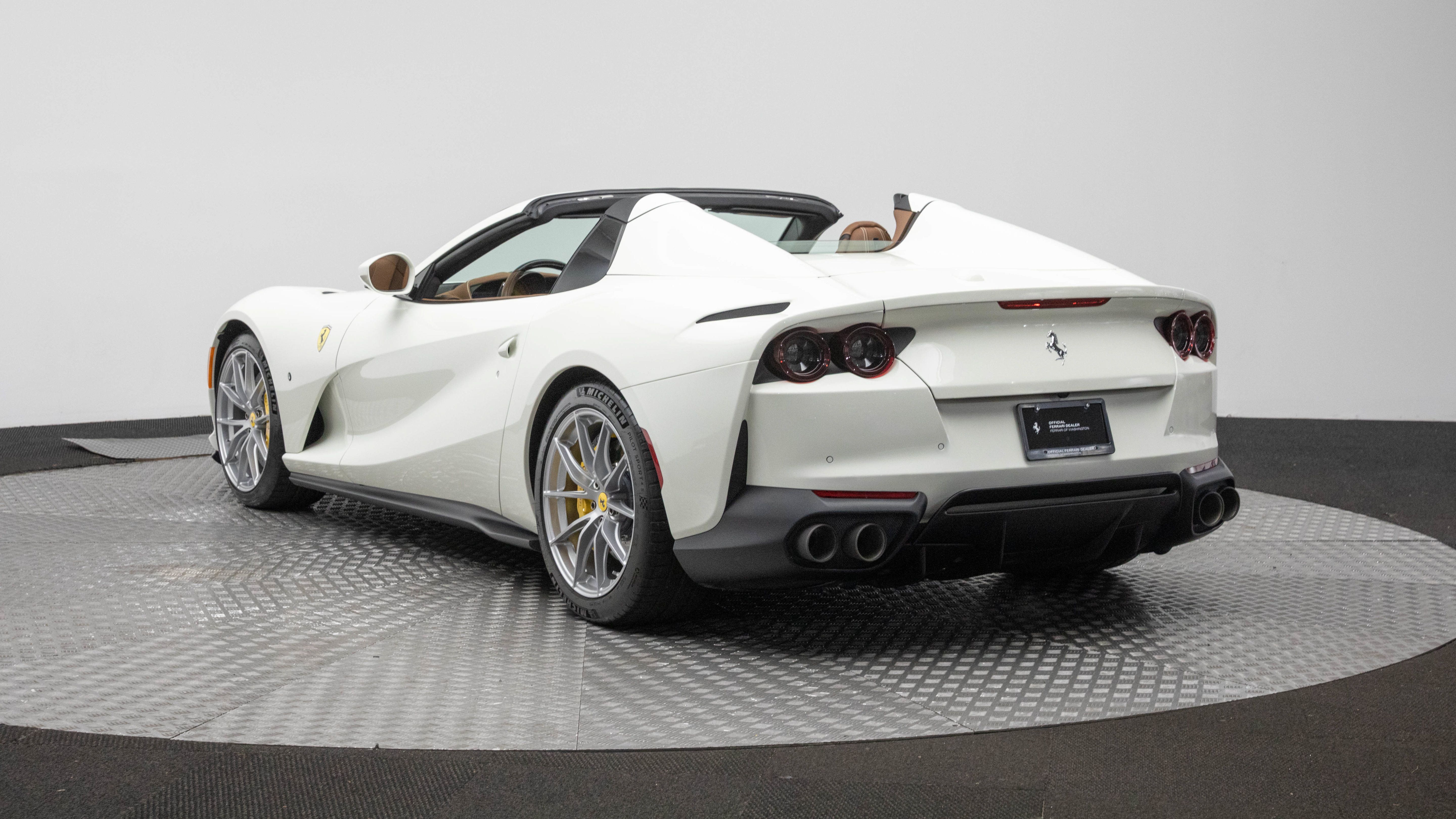 Certified 2023 Ferrari 812 GTS RWD image 3