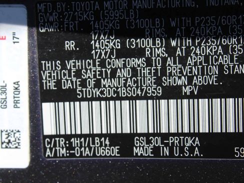 Used 2011 Toyota Sienna XLE FWD image 11