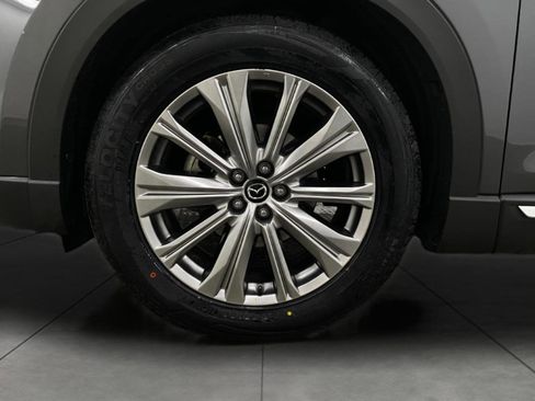 Used 2021 MAZDA CX-9 Signature image 12