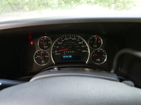 Used 2021 Chevrolet Express 4500 Extended w/ Power Convenience Package RWD image 10