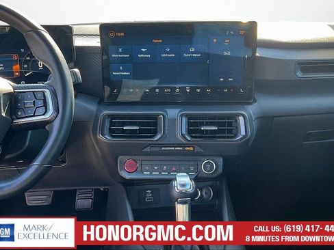 Used 2025 Ford Mustang Convertible RWD image 9