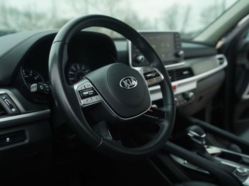 Used 2020 Kia Telluride LX image 26