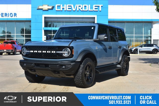 Used 2025 Ford Bronco Outer Banks AWD/4WD image 1
