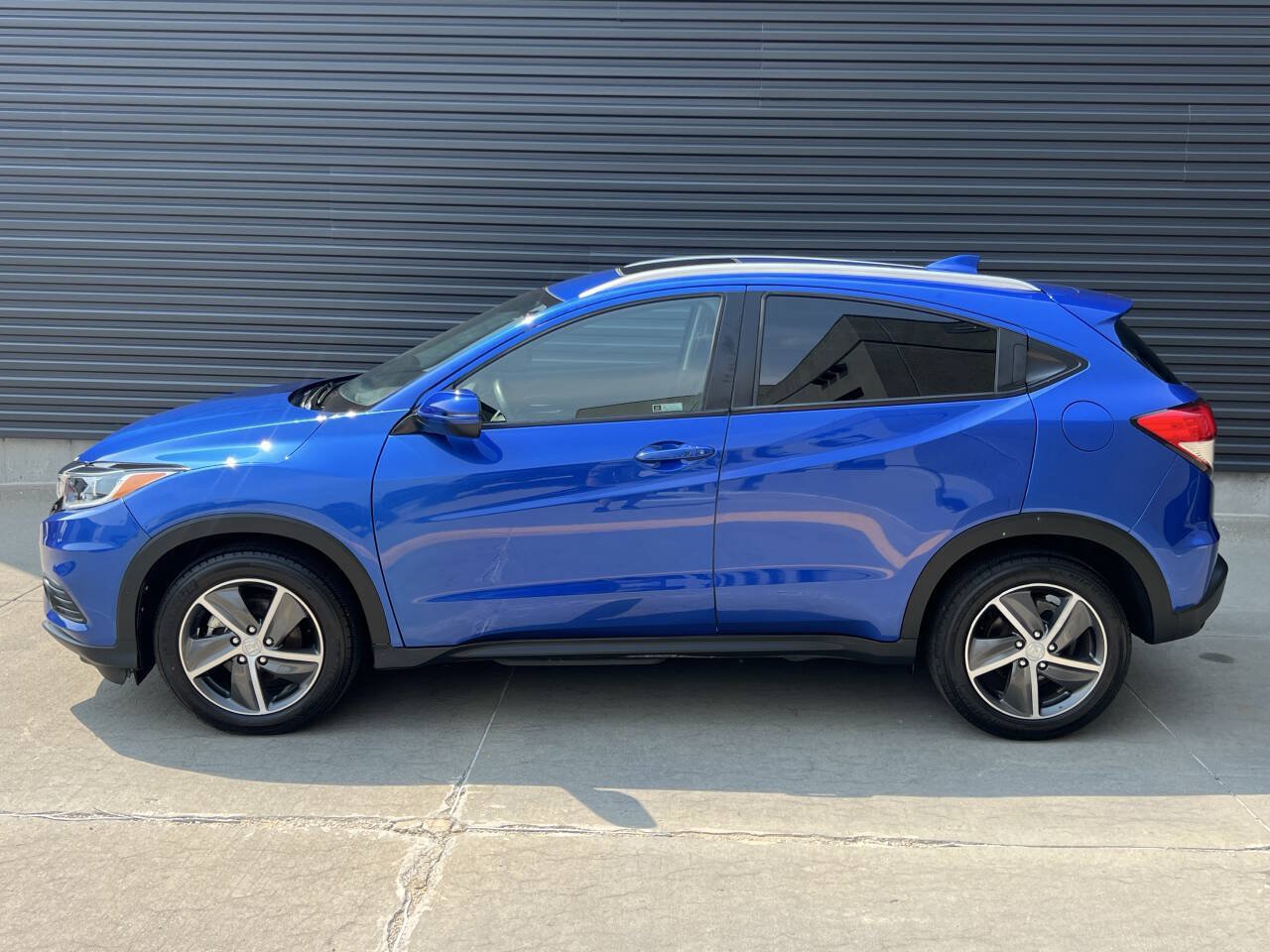 Used 2022 Honda HR-V EX-L image 9