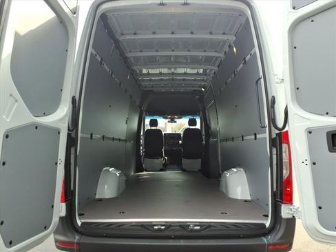 New 2026 Mercedes-Benz Sprinter 2500 image 26