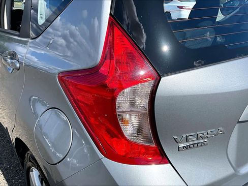 Used 2015 Nissan Versa Note SV w/ Sport Value Package FWD image 28