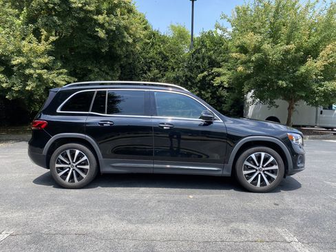 Used 2021 Mercedes-Benz GLB 250 image 10