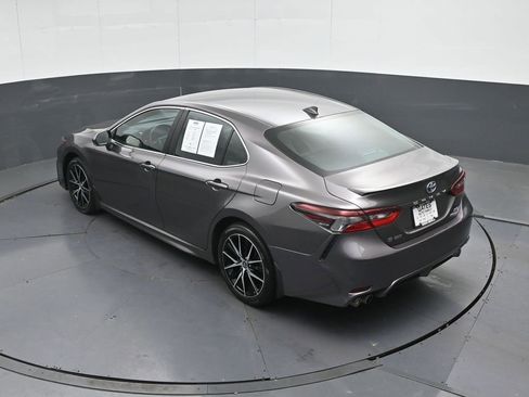 Used 2024 Toyota Camry SE image 52
