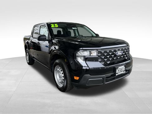 Used 2025 Ford Maverick XL w/ Equipment Group 101A image 3