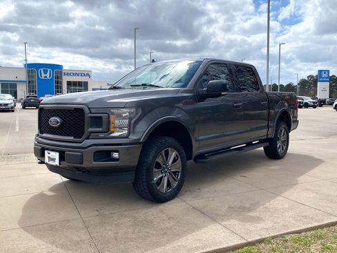 Used 2018 Ford F150 XLT w/ Equipment Group 302A Luxury image 3