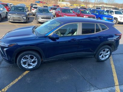 Used 2024 Chevrolet Trax LS w/ LS Convenience Package