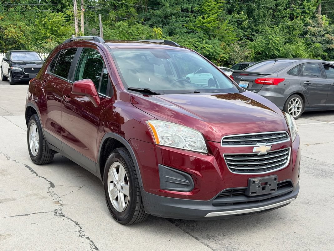 Used 2016 Chevrolet Trax LT w/ LT Convenience Package AWD/4WD image 8