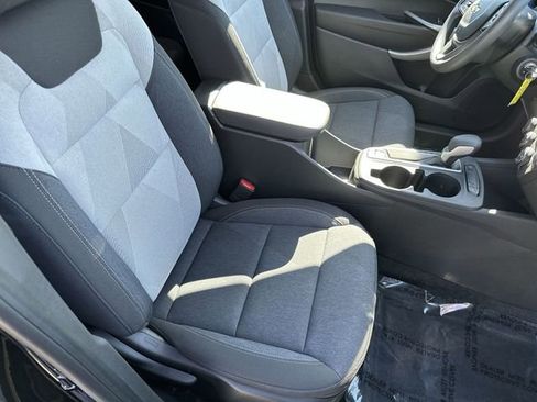 Used 2024 Chevrolet Trax LS FWD image 27