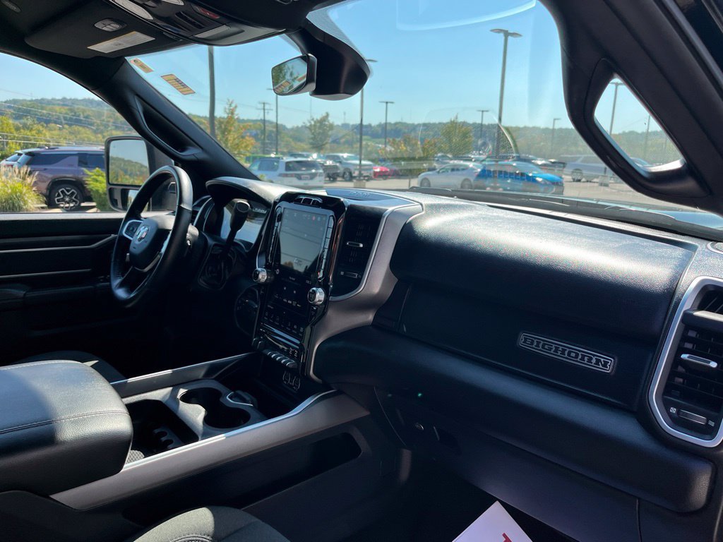 Used 2024 RAM 3500 Big Horn w/ Night Edition AWD/4WD image 28