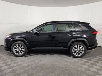Used 2020 Toyota RAV4 XLE Premium AWD/4WD video 4