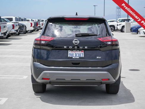 Used 2023 Nissan Rogue SV FWD image 7